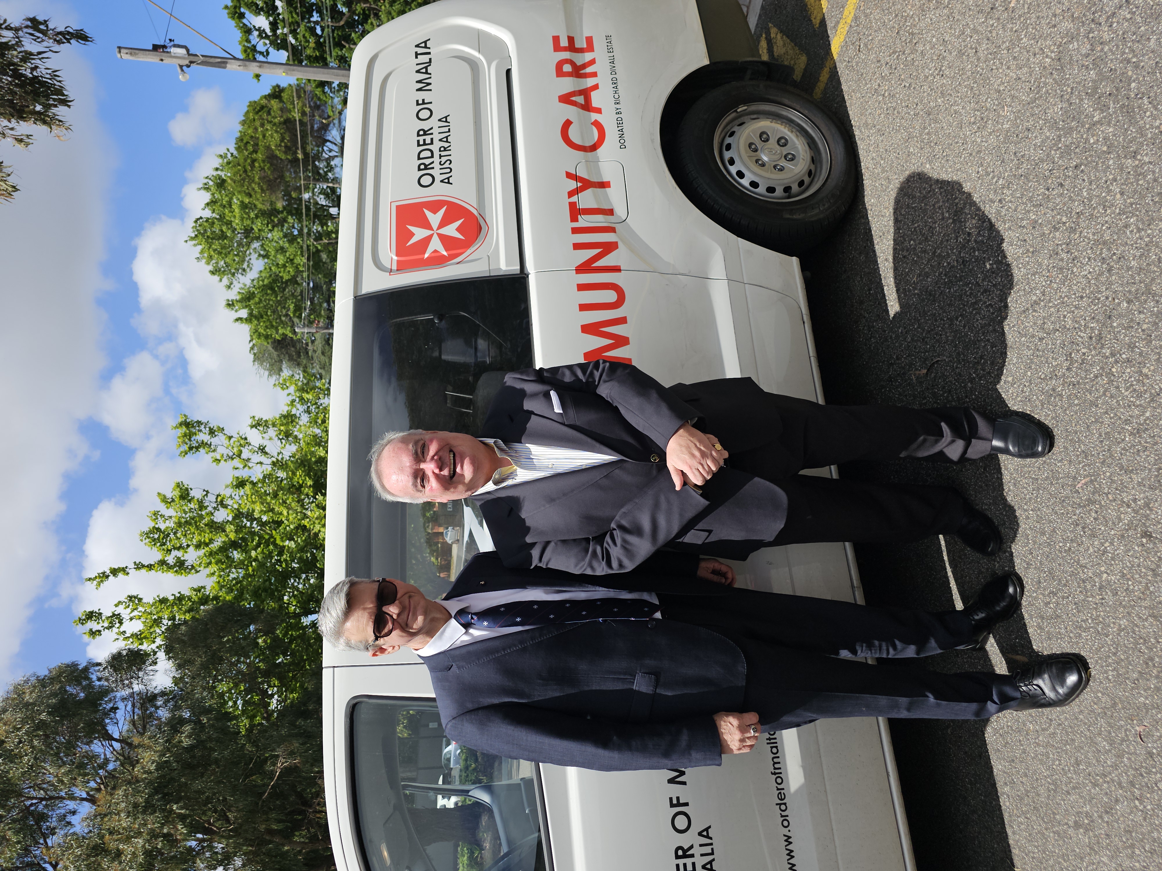 Mon 28 Nov GM and John Murphy with the Community Care Outreach van in Melbourne